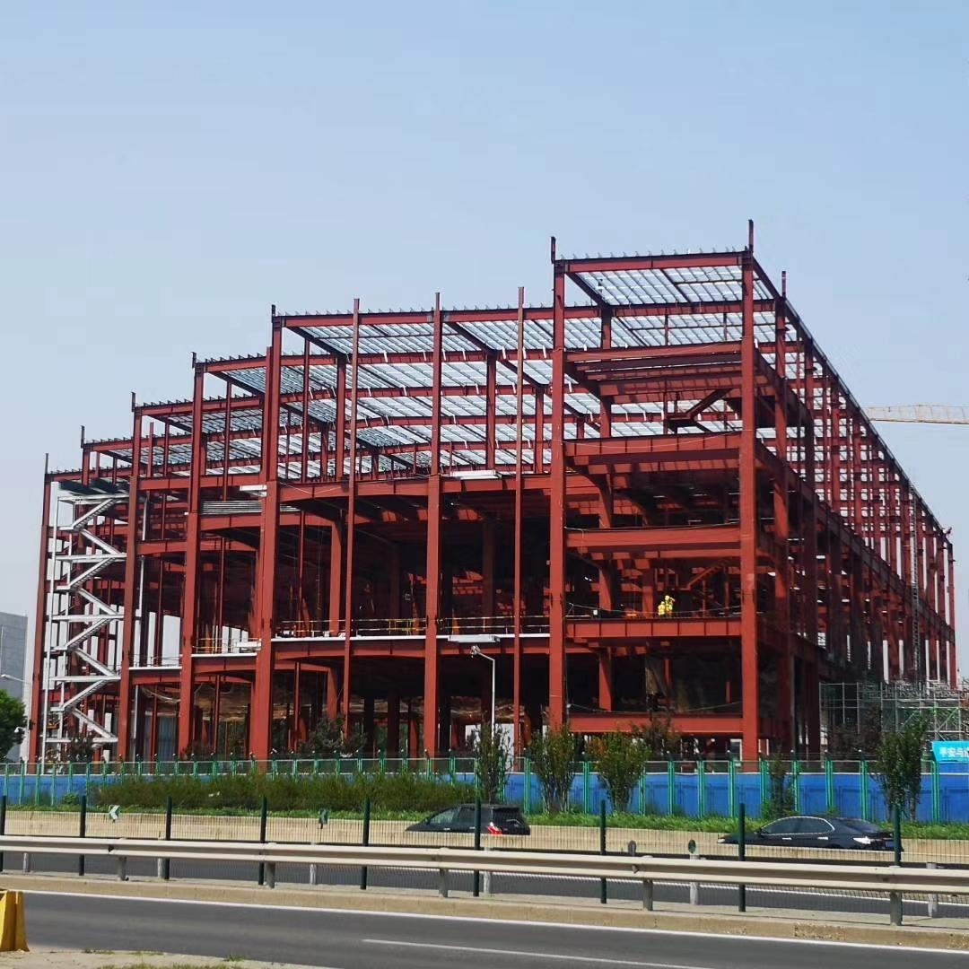 大力發(fā)展鋼結(jié)構(gòu)建筑，鋼結(jié)構(gòu)建筑適合建筑工業(yè)化建造